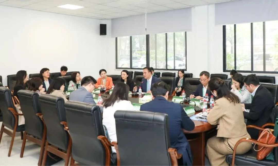 中央人民政府驻香港特别行政区联络办公